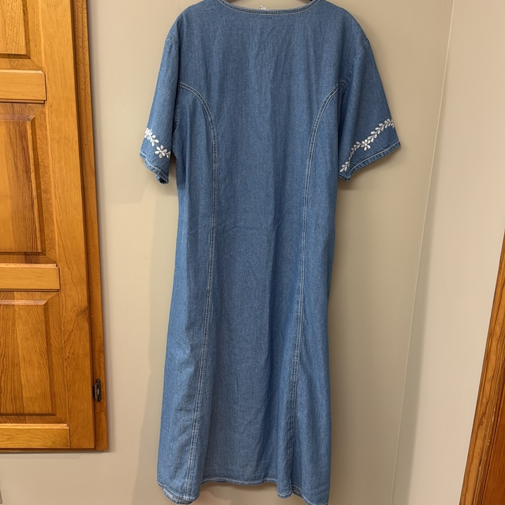 Denim Jazz Vintage Embroidered Button Front Denim Midi Dress | size 1X | EUC - Picture 7 of 10